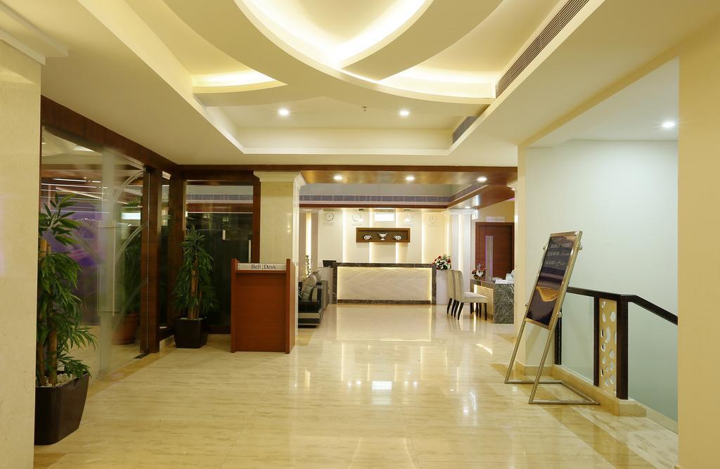 Hotel Moonlit Regency Thodupuzha Экстерьер фото